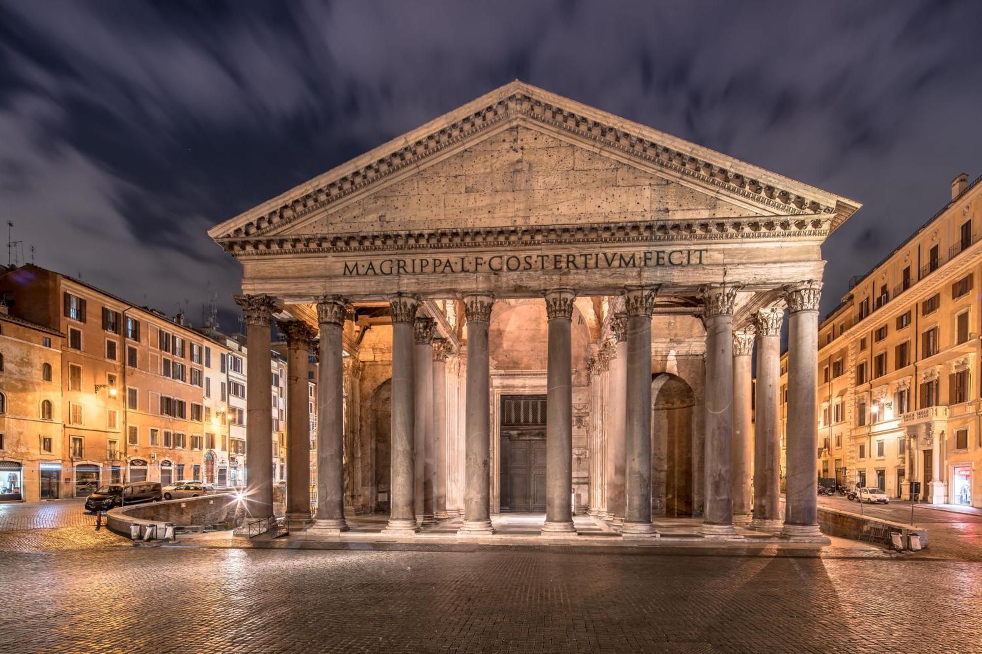 Pantheon 15 Gasthof *